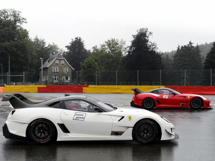  Ferrari 599XX Evoluzione 2012 года  (фото 11 из 50)